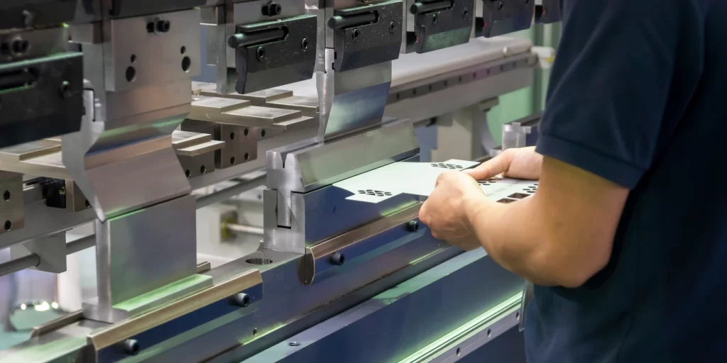 SOLIDWORKS AVANÇADO – CHAPAS METÁLICAS